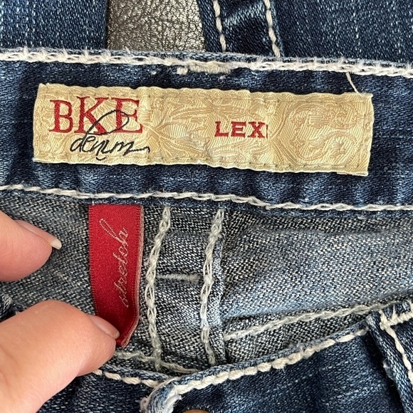 BKE Lexi flare boot jean in a size 26 white stitching western rodeo rocker - Picture 3 of 16